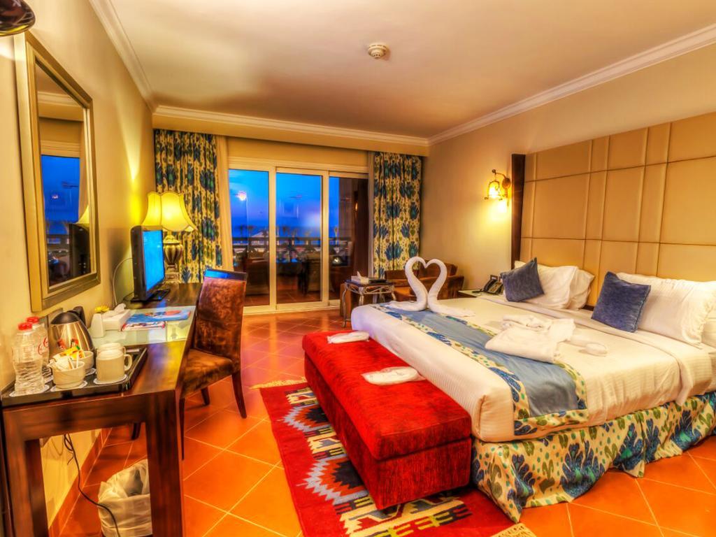 Porto Matrouh Beach Resort Мерса-Матрух Екстер'єр фото