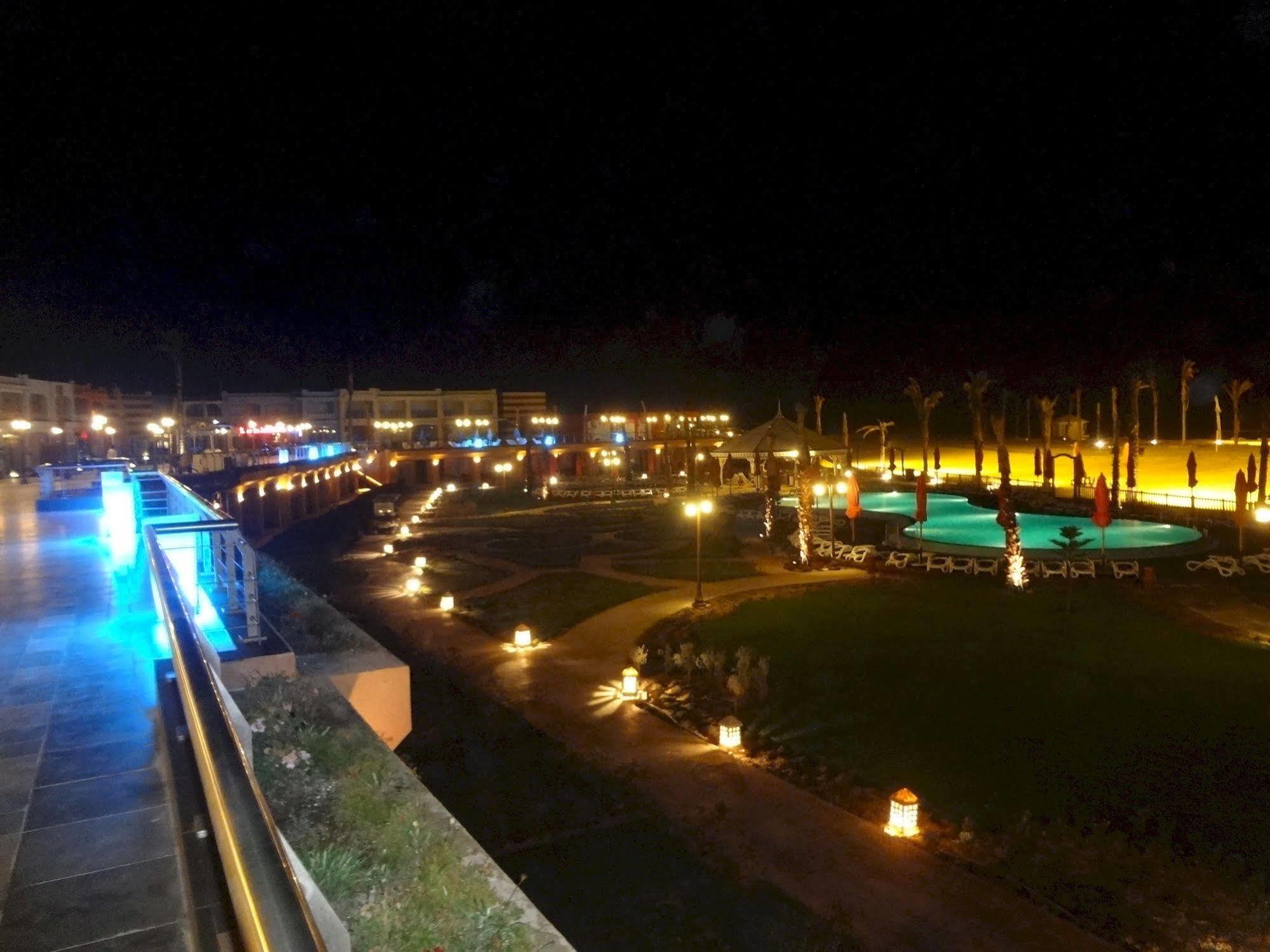 Porto Matrouh Beach Resort Мерса-Матрух Екстер'єр фото