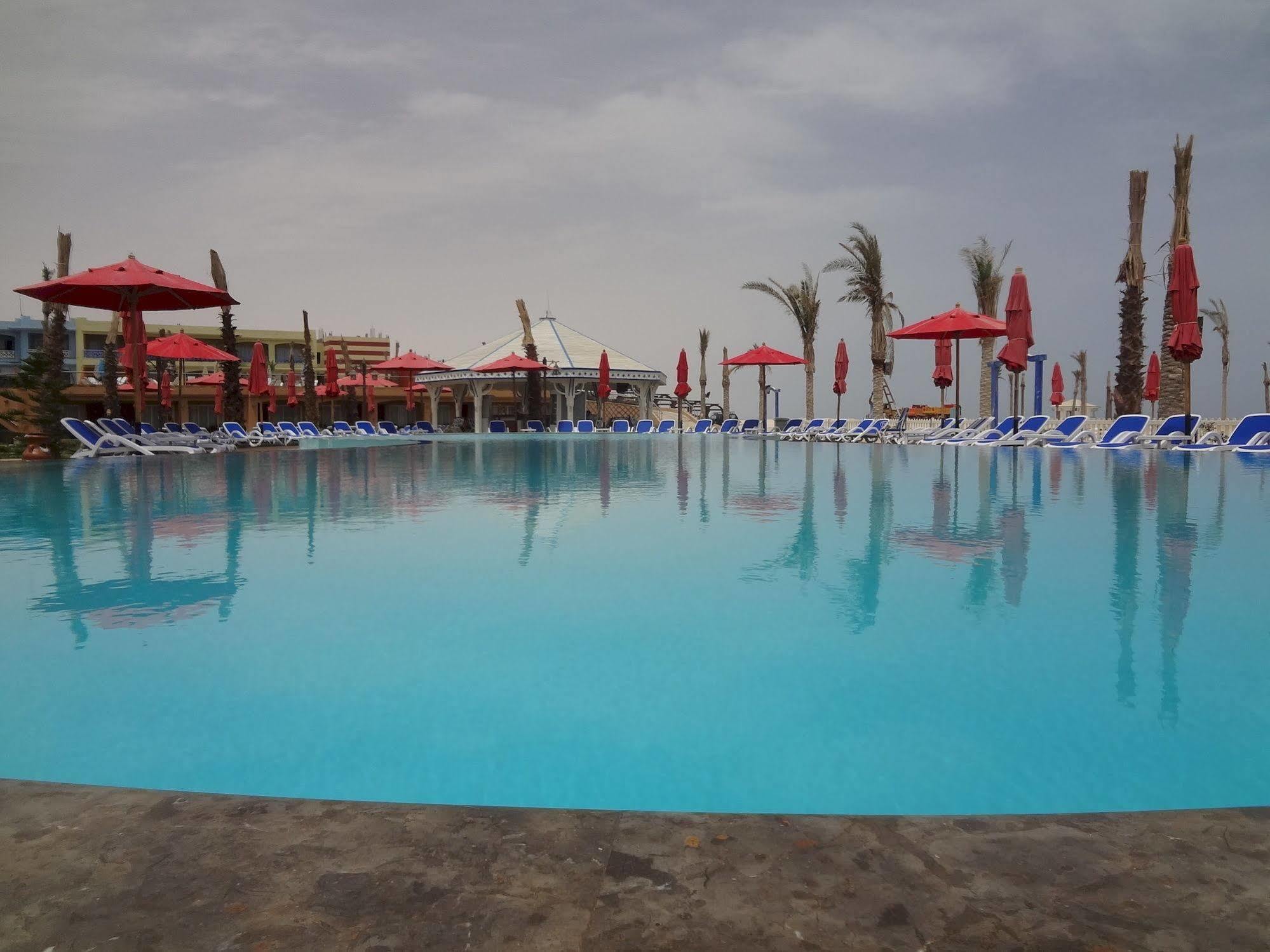 Porto Matrouh Beach Resort Мерса-Матрух Екстер'єр фото