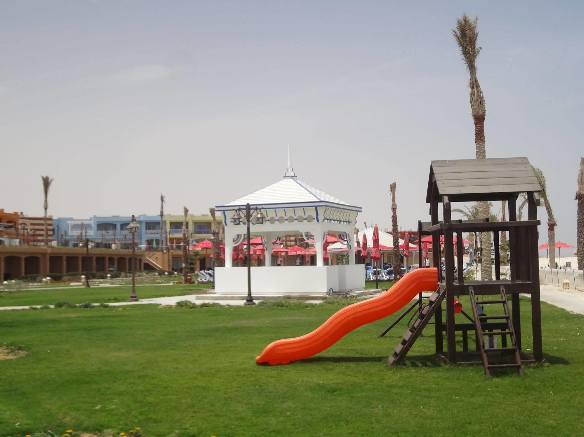 Porto Matrouh Beach Resort Мерса-Матрух Екстер'єр фото